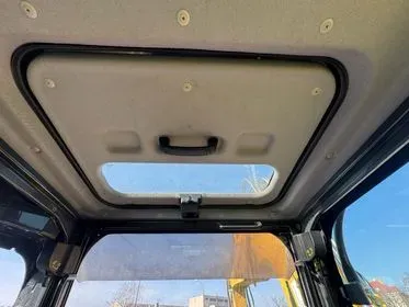 KOMATSU PW 118 MR-8 / 2017 / 5 611 m/h (16)