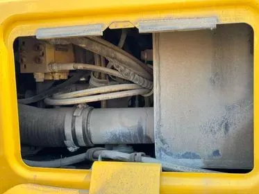 KOMATSU PW 118 MR-8 / 2017 / 5 611 m/h (18)