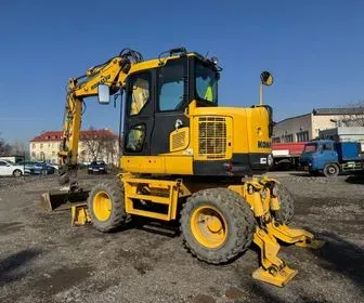 KOMATSU PW 118 MR-8 / 2017 / 5 611 m/h (6)