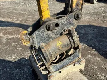 KOMATSU PW 118 MR-8 / 2017 / 5 611 m/h (9)