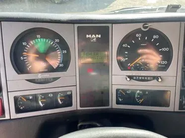 MAN ME 14.280 / 2005 / 79 500 km (7)