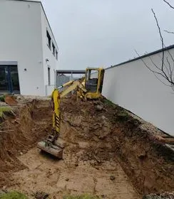 KOMATSU PC35R / 2002 / 6 566 m/h (3)