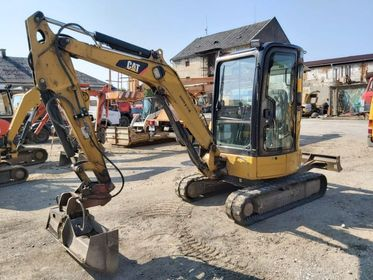 CAT 303C (1)