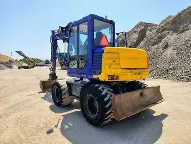 Takeuchi TB175W / 2007 / 12 900 m/h (7)