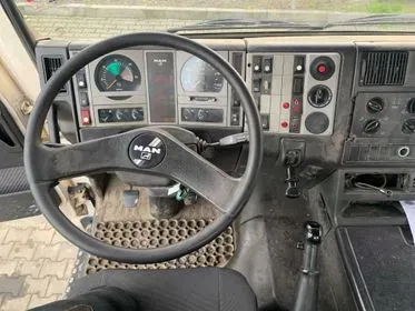 MAN TG1 19.293/ 1997/ EURO 2/ container chain carrier (57)