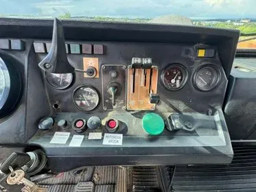 Tatra 815 V26 J / 1990 / 58 900 km (15)