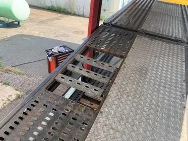 Lohr SRT 04/ 2004/ Enclosed Car Transporter Trailer (32)