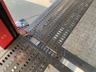 Lohr SRT 04/ 2004/ Enclosed Car Transporter Trailer (35)