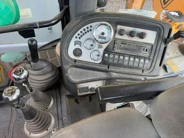 JCB 4CX / 2009 / 13 000 m/h (8)