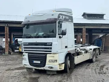 DAF 105.460 T / 2010 / 758 400 km (1)