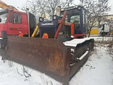 HANOMAG D 680 E / 2002 /  19 110 m/h (1)