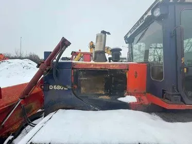 HANOMAG D 680 E / 2002 /  19 110 m/h (6)