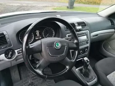Škoda Octavia II / 2012 / 312 200 km (7)