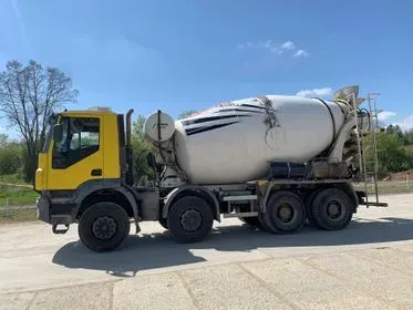 Iveco Trakker Magirus / Stetter/ 2005/ concrete mixer truck  (2)