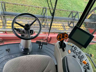 CASE AFX 8010 Combine Harvester / 2005  (41)