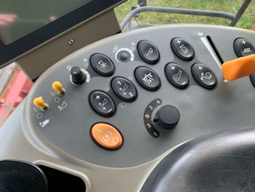 CASE AFX 8010 Combine Harvester / 2005  (45)