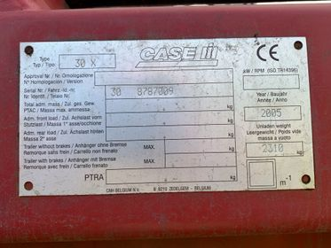 CASE AFX 8010 Combine Harvester / 2005  (86)