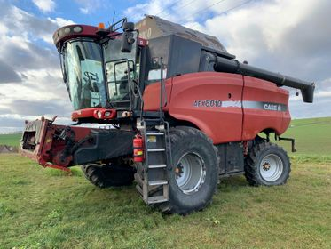 CASE AFX 8010 Combine Harvester / 2005  (1)