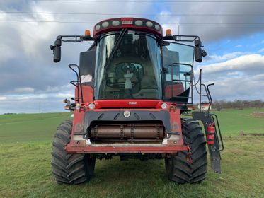 CASE AFX 8010 Combine Harvester / 2005  (2)