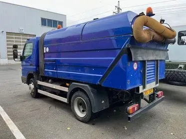 Mitsubishi Fuso Canter 7C18 / 2010 (3)