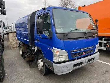 Mitsubishi Fuso Canter 7C18 / 2010 (2)