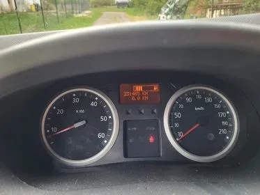 RENAULT TRAFIC / 2010 / 231 465 km (14)