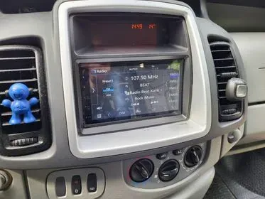 RENAULT TRAFIC / 2010 / 231 465 km (13)