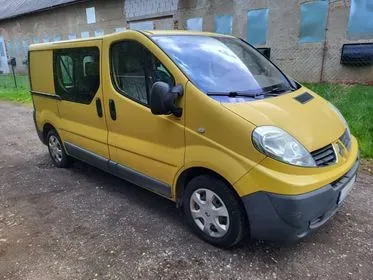 RENAULT TRAFIC / 2010 / 231 465 km (3)