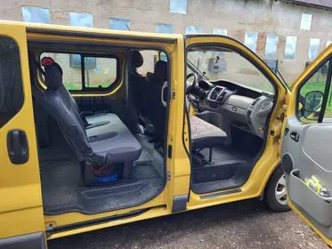 RENAULT TRAFIC / 2010 / 231 465 km (9)