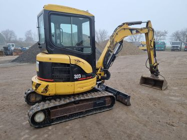 CAT 303 (8)