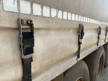 Krone SD /2011/ curtain side semi trailer (44)