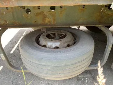 Krone SD /2011/ curtain side semi trailer (80)