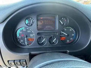 DAF FAT CF85.430 / 2005 / 683 200 km (17)