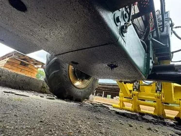 SAME EXPLORER II 90 DT / 1999 / 9 498 m/h (11)