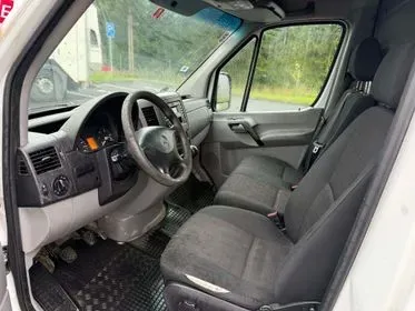 Mercedes-Benz Sprinter 316 CDI / 2018 / 958 100 km (9)