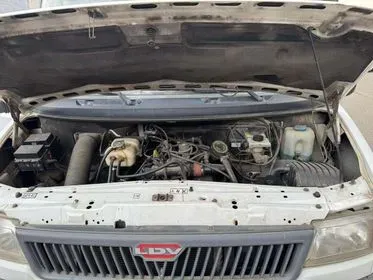 LDV CONVOY VH4 6L FT / 2000 / 193 000 km (9)