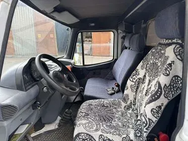 LDV CONVOY VH4 6L FT / 2000 / 193 000 km (19)