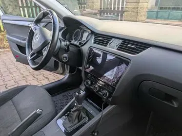 Škoda Octavia / 2018 / 205 303 km (13)