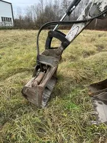 BOBCAT 334 / 2005 / 10 200 m/h (4)