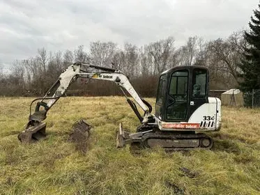 BOBCAT 334 / 2005 / 10 200 m/h (2)