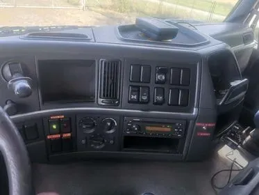 Volvo FM64 6x4 / 2010 / 269 000 km (17)