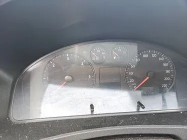 Volkswagen Transporter / 223 000 km (8)