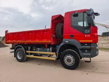 IVECO TRAKKER 190T / 2007 / 94 000 km (4)