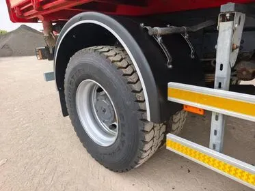 IVECO TRAKKER 190T / 2007 / 94 000 km (11)