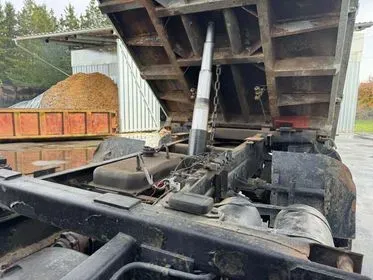 LIAZ 150.261 / 1990 / 85 770 km (8)