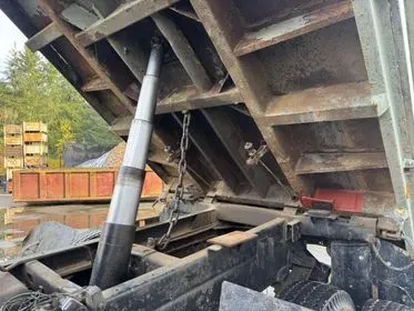 LIAZ 150.261 / 1990 / 85 770 km (9)