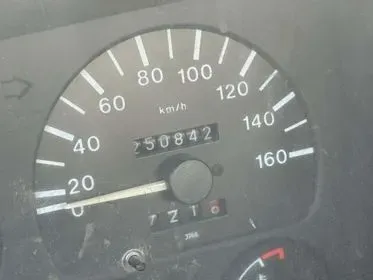 NISSAN TRADE / 1995 / 250 800 km (12)