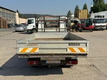 NISSAN TRADE / 1995 / 250 800 km (5)