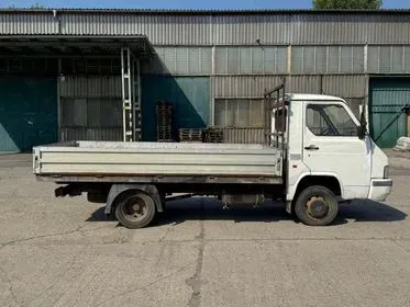 NISSAN TRADE / 1995 / 250 800 km (4)