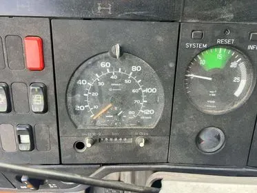 Mercedes-Benz 1824 / 1997 / 450 340 km (11)